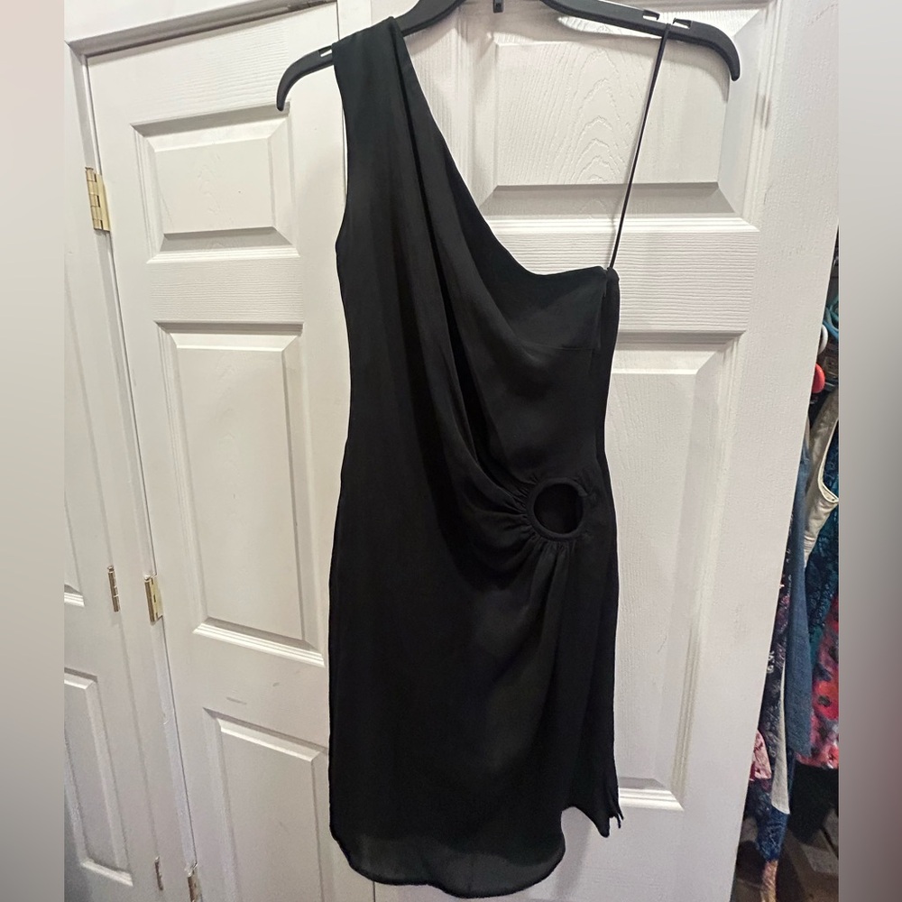 Shawn Ray Fons little black dress